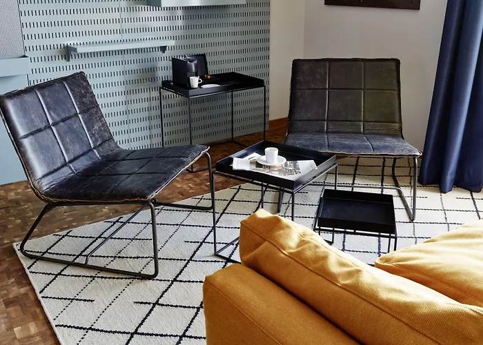 25hours Tour Hotell 4*