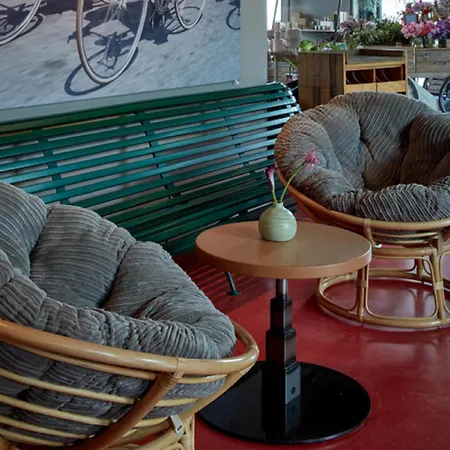 Szálloda 25hours Tour 4*