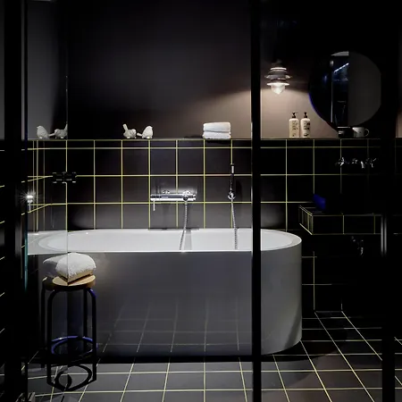 Hotel 25hours Tour Dusseldorf