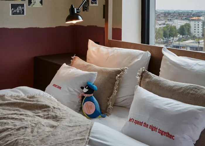 Hotel 25hours Tour Düsseldorf