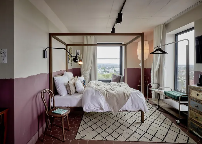 Hotel 25hours Tour Düsseldorf