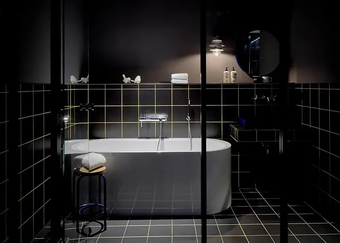 25hours Tour Hotel 4*