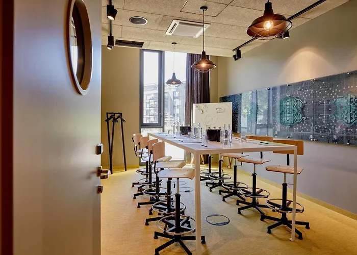 ホテル 25hours Tour デュッセルドルフ