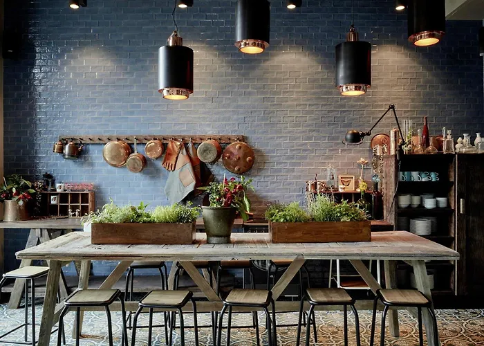 25hours Tour 4* デュッセルドルフ