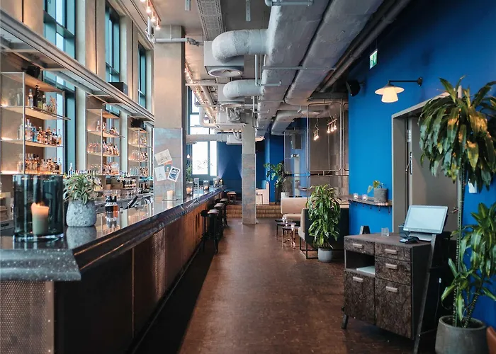 מלון 25hours Tour